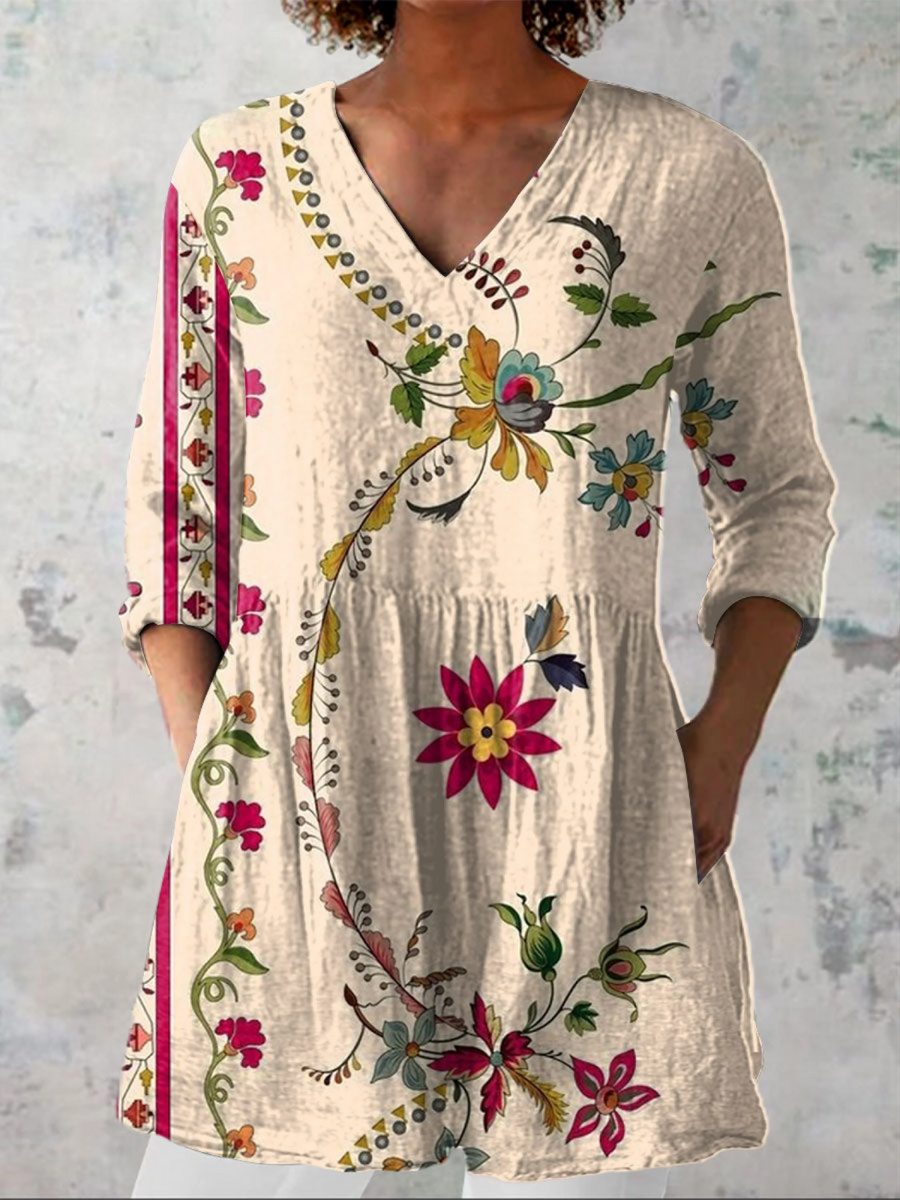 Catherine | Elegant beige blus med V-ringning