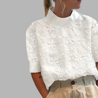 Carla | Blus med broderad ståkrage