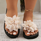 Livia | Eleganta sandaler med blomdetalj