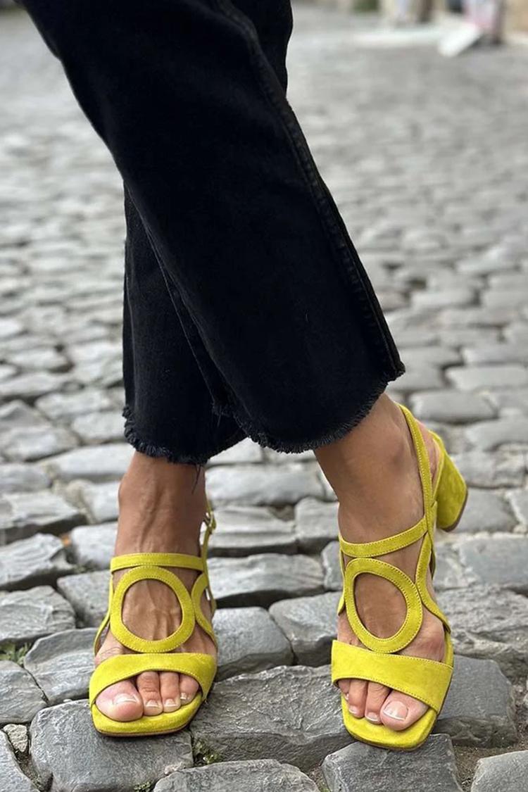Lucie | Sandaler med blockklack och ringdetalj