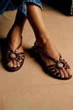 Sophie | Hantverksinspirerade sandaler med rund detalj