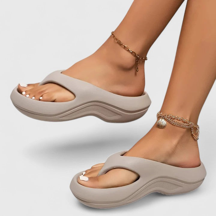 Juliette – Ortopediska Slip-in-sandaler