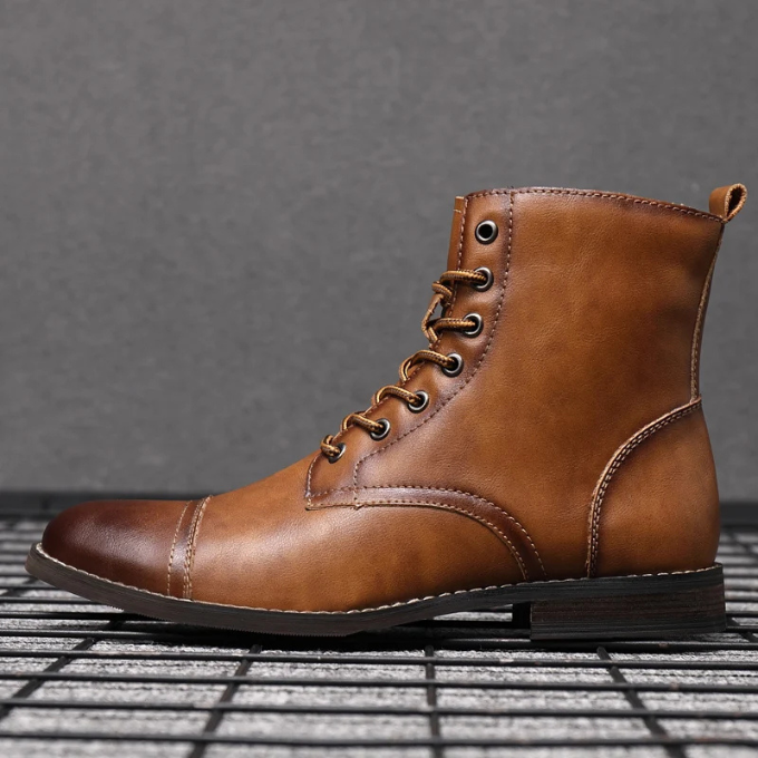 Polerade cityboots för herr