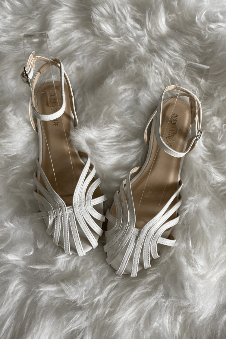 Charlotte | Platta smyckesinspirerade sandaler