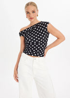 Nina | Asymmetrisk prickig topp