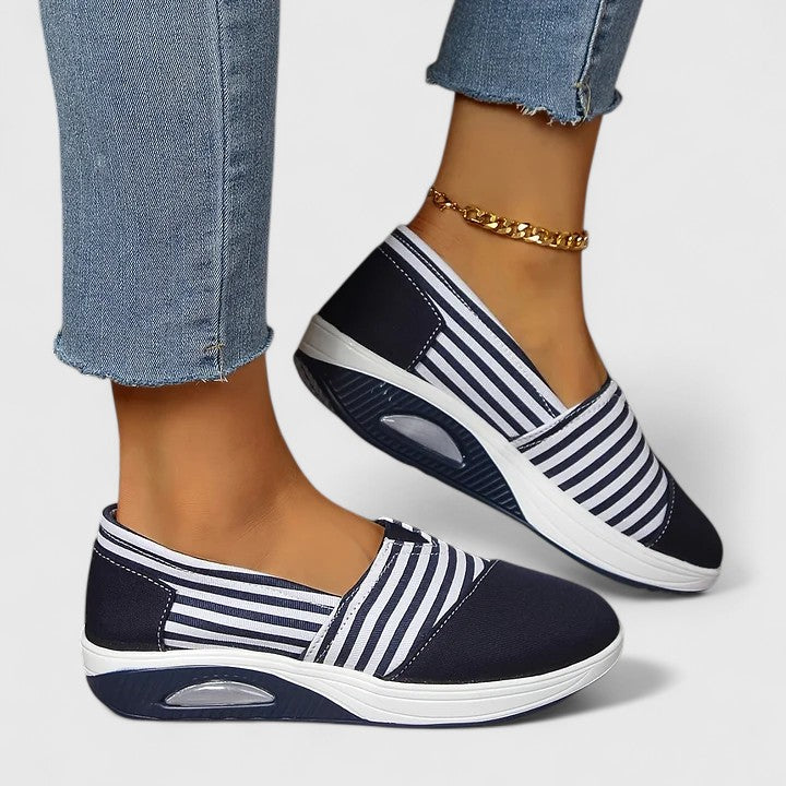 Julia – Ortopediska Sneakers