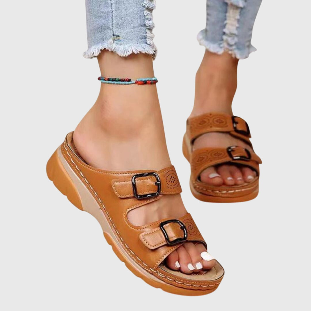 Diora – Ortopediska Skinnsandaler