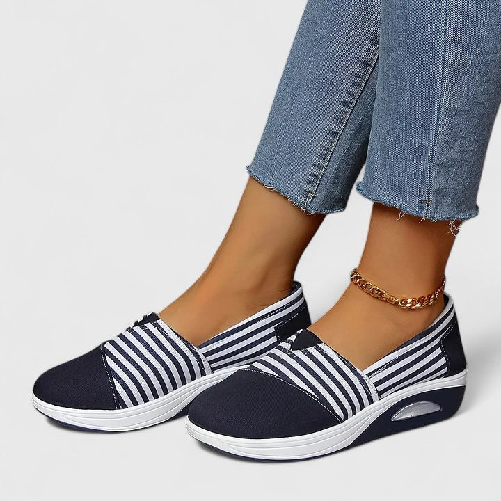 Julia – Ortopediska Sneakers