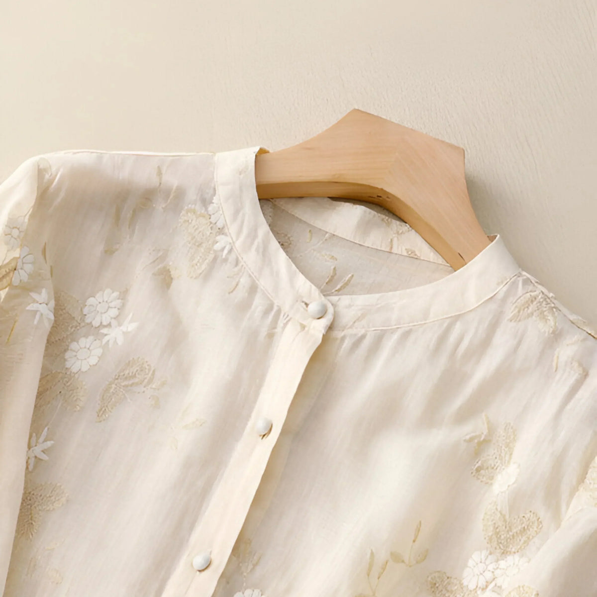 Mila | Broderad bomullstopp