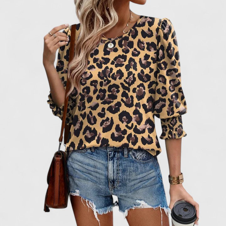 Solara – Elegant smockad topp