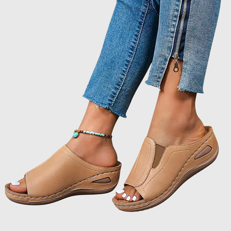 Aretha – Ortopediska Sandaler