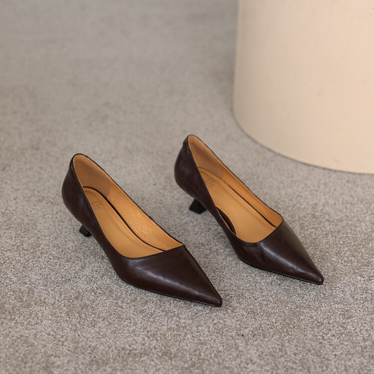 Mathilde | Smala pumps med låg klack