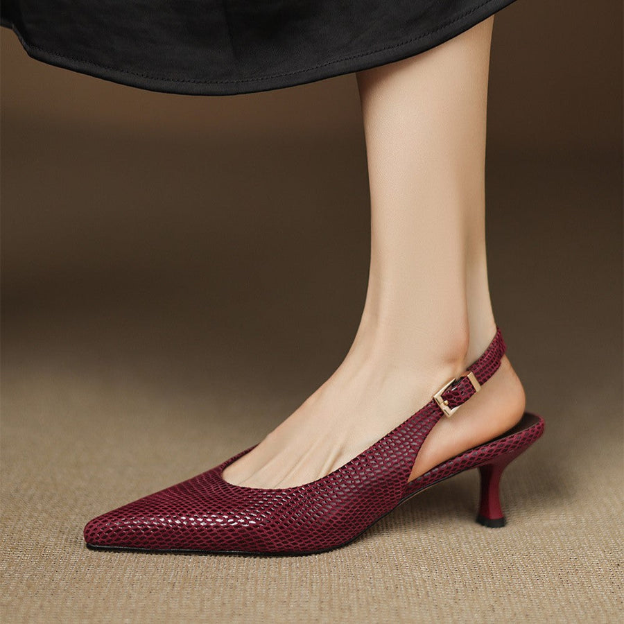 Delphine | Spetsiga slingback-pumps