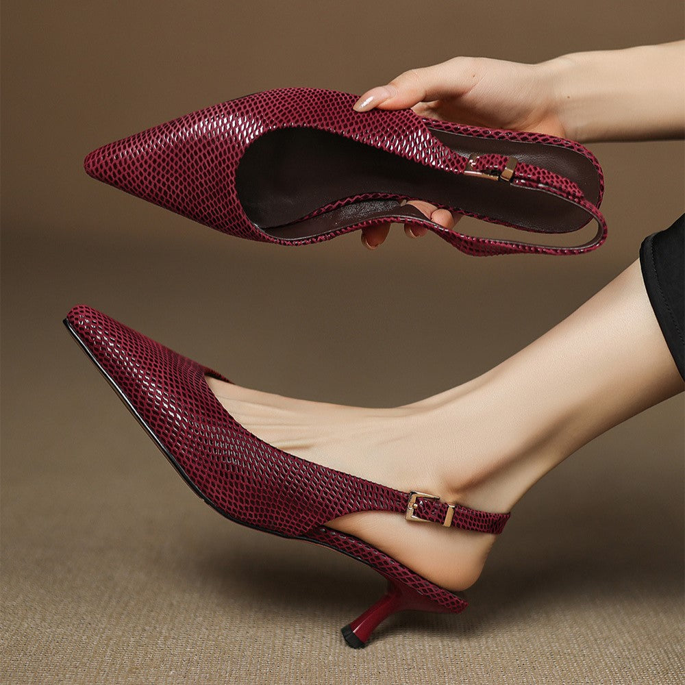 Delphine | Spetsiga slingback-pumps