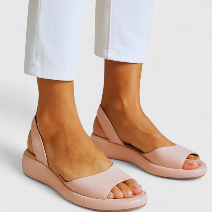 Emrynn – Ortopediska Sandaler