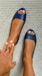 Michèle | Platta sandaler med metallisk finish