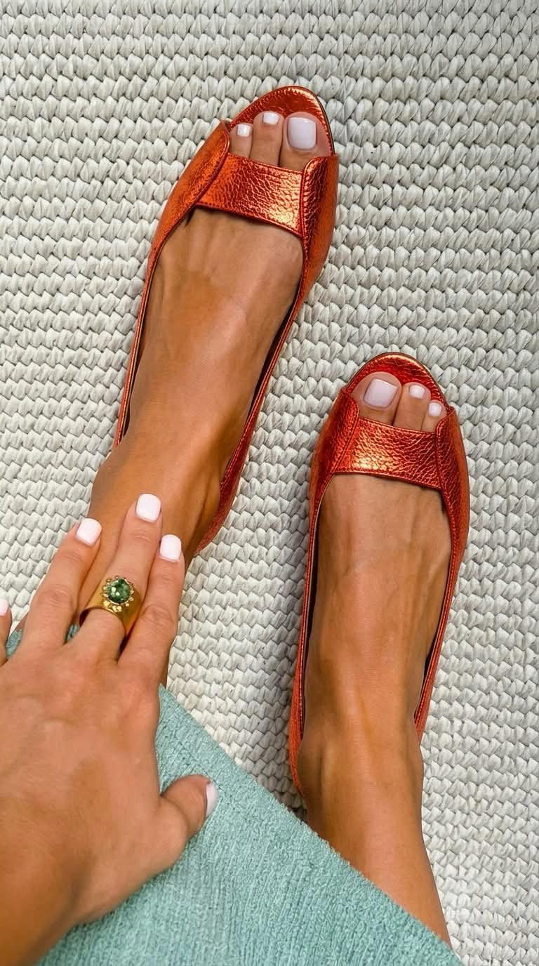 Michèle | Platta sandaler med metallisk finish