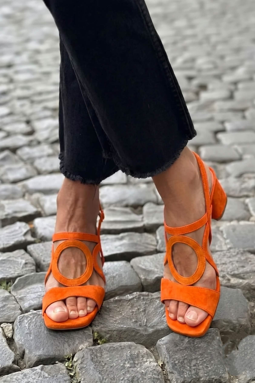 Lucie | Sandaler med blockklack och ringdetalj