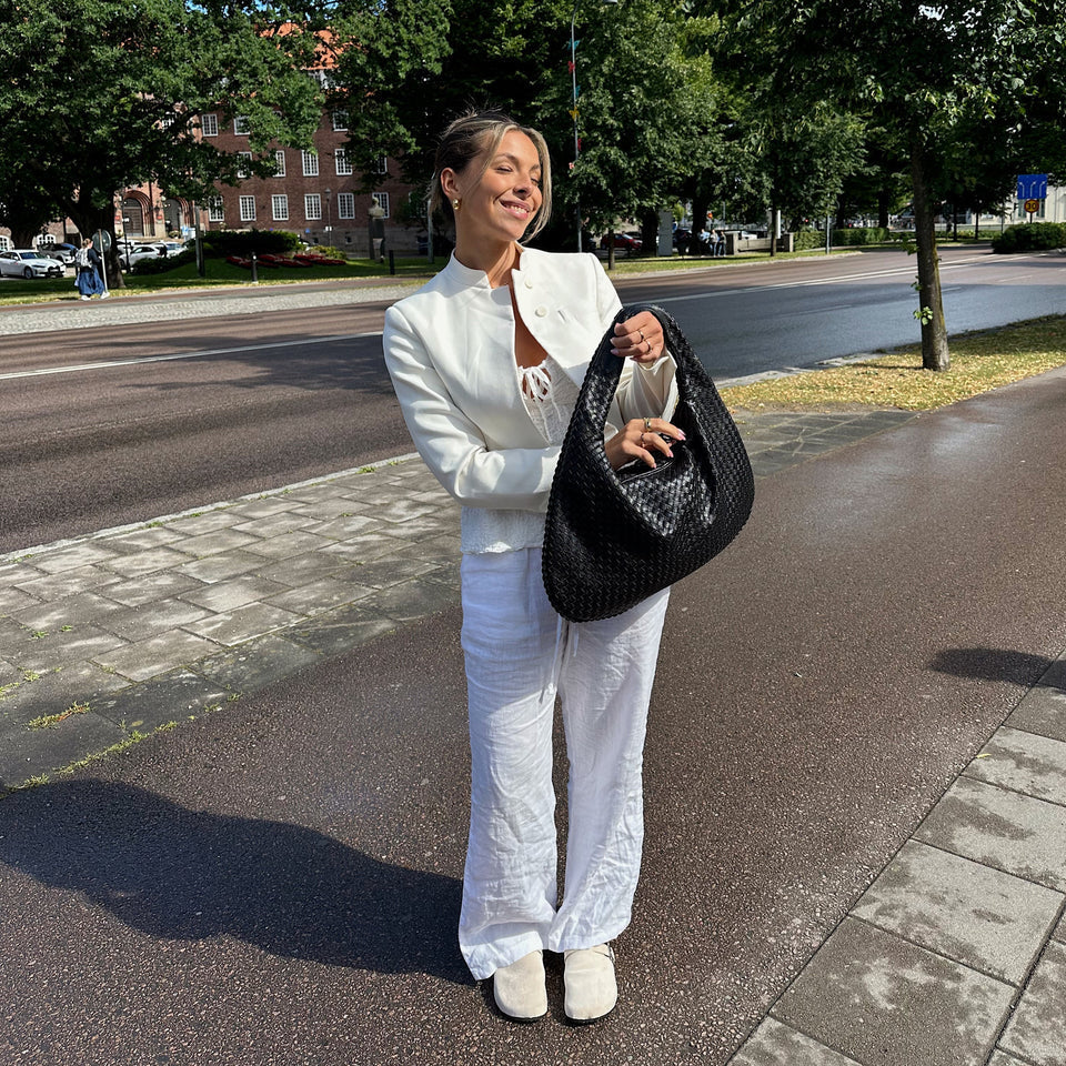 Elise | Flätad totebag i veganskt läder