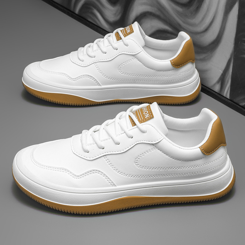 Sneakers i äkta läder
