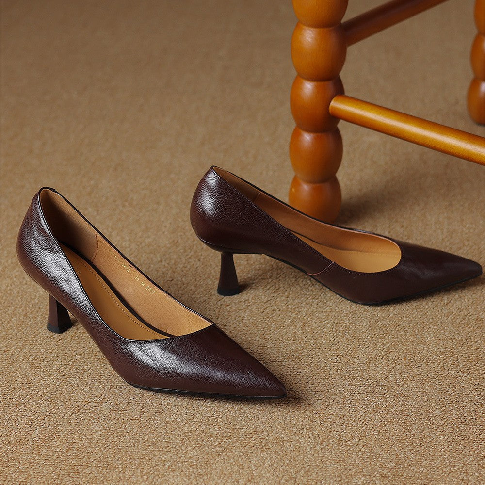 Lucie | Smala pumps i läder