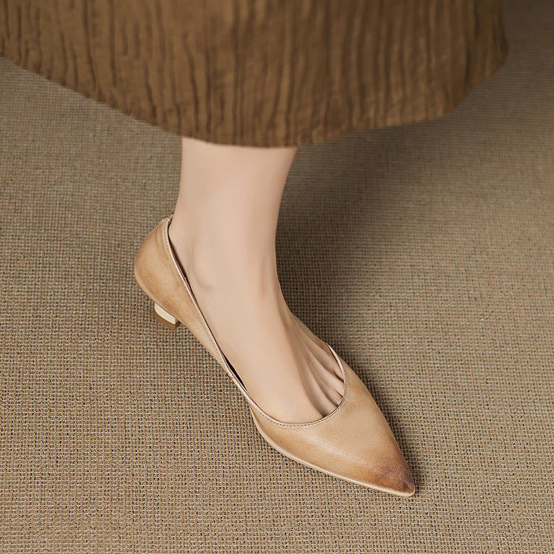 Véronique | Bekväma spetsiga pumps