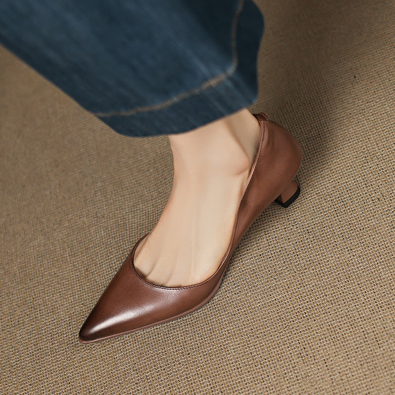 Véronique | Bekväma spetsiga pumps