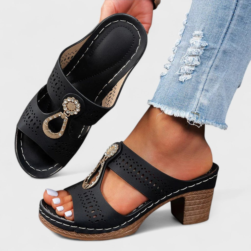 Vlasta – eleganta och bekväma sandaler med stödjande design