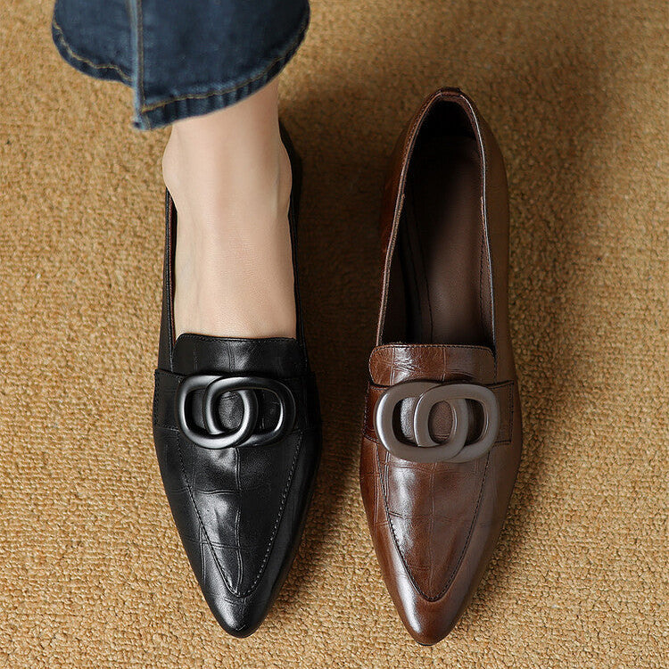 Colette | Spetsiga pumps med dekor