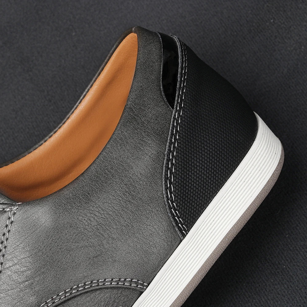 Sneakers i läder