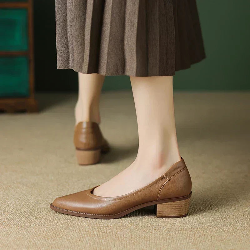 Catherine | Mjuka pumps med mellanhög klack