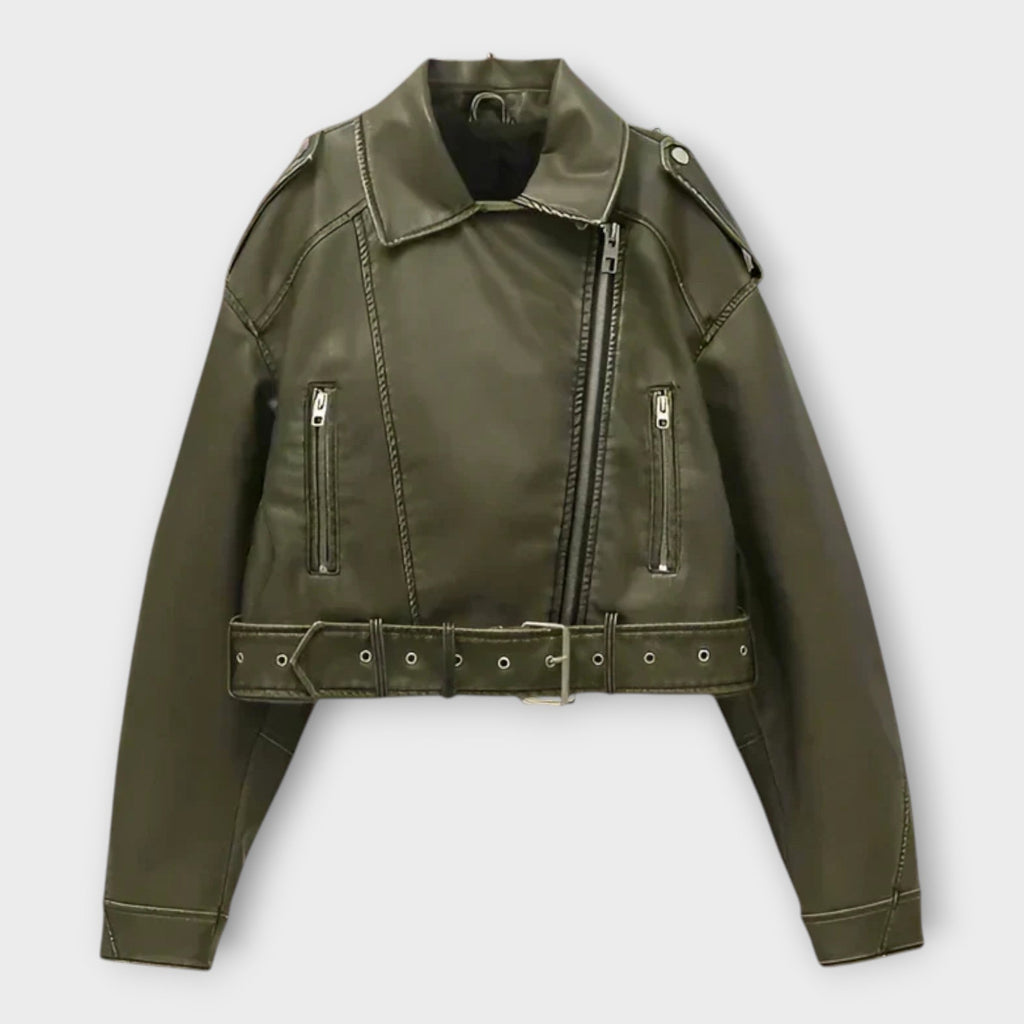 Modern kort skinnjacka med skärp