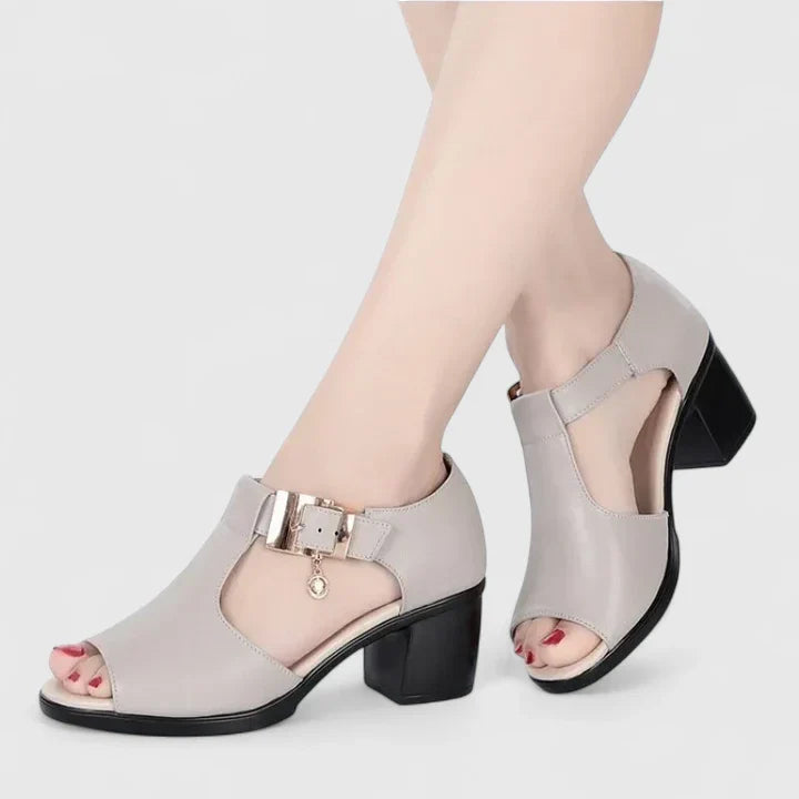 Lyzanne – Eleganta Sandaler