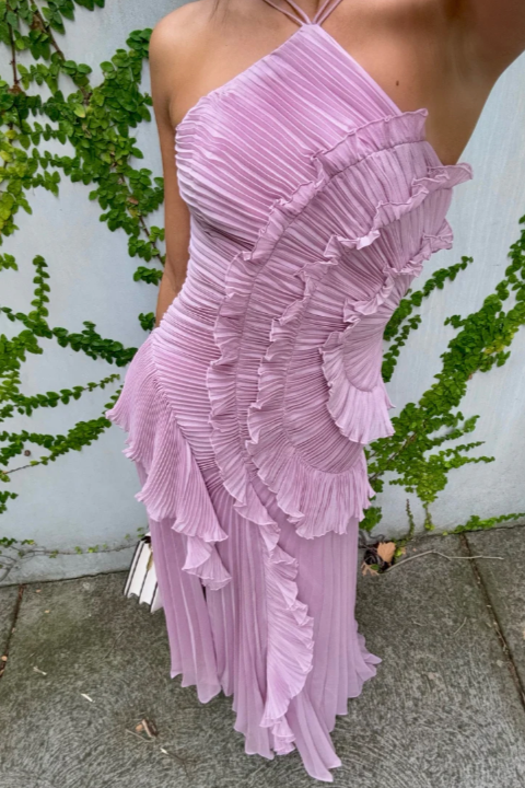 Paige – Kvinnors Plisserad Volang Halterneck Midi Klänning