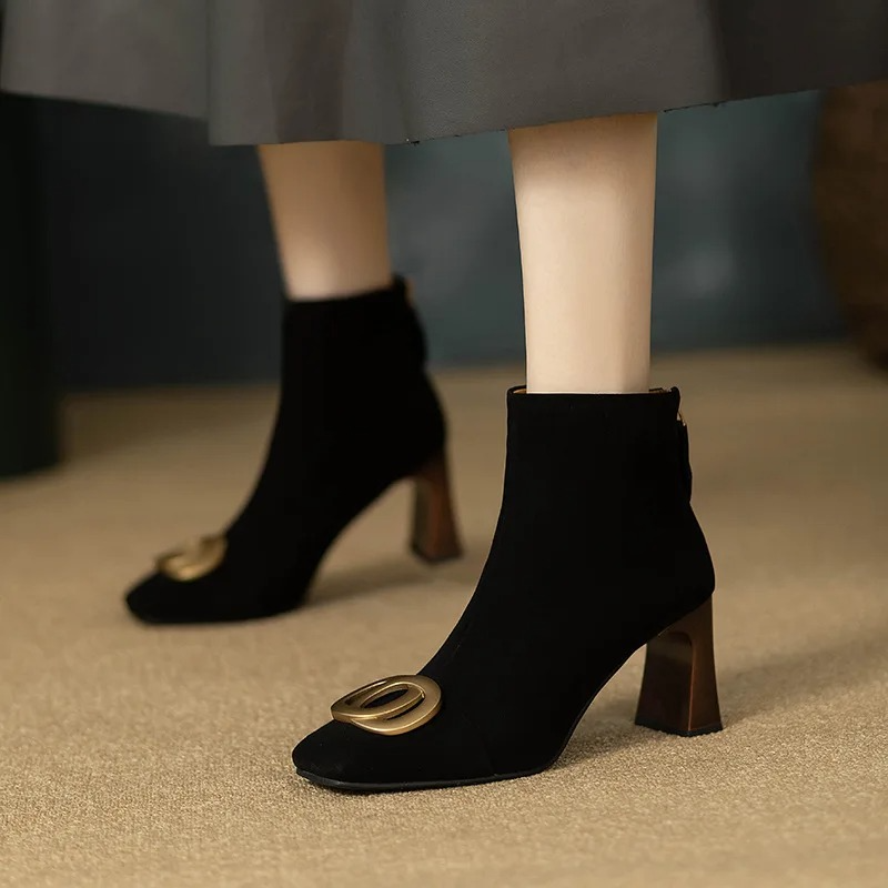 Sylvie | Ankelboots i sammet med klack