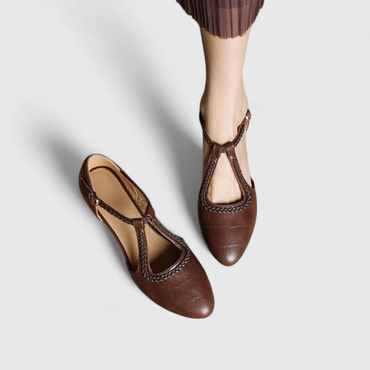 Delphine – Elegant platta sandaler