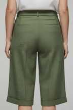 Hannah – Damens Högmidjade Skräddarsydda Casual Shorts med Uppvik