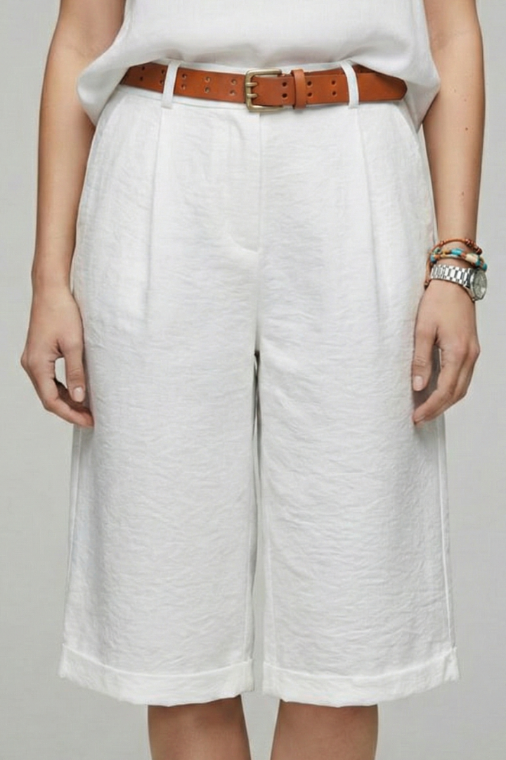 Hannah – Damens Högmidjade Skräddarsydda Casual Shorts med Uppvik