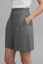 Gabriella – Damens Högmidjade Vida Shorts