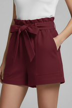 Dakota – Damshorts med knytmidja och fickor