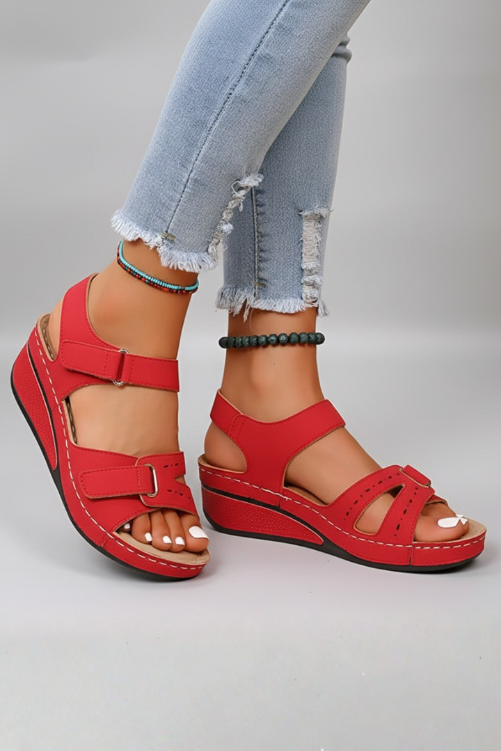 Brooklyn – Kvinno Wedge Sandaler Loop Remmar Tå
