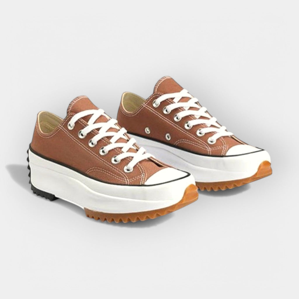 Moderna sneakers med kraftig sula