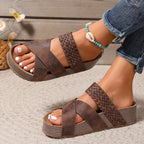 Flätade eleganta sandaler