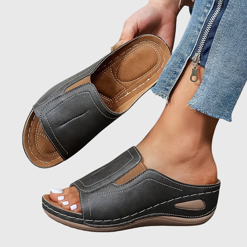 Aretha – Ortopediska Sandaler