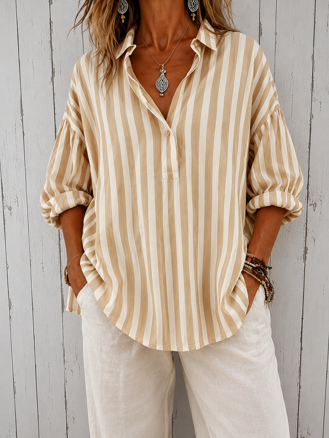 Martine | Sofistikerad blus med volanger