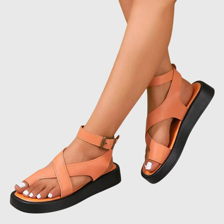 Tess – Ortopediska Sandaler
