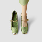 Camille | Mary Janes i satin med smyckad klack
