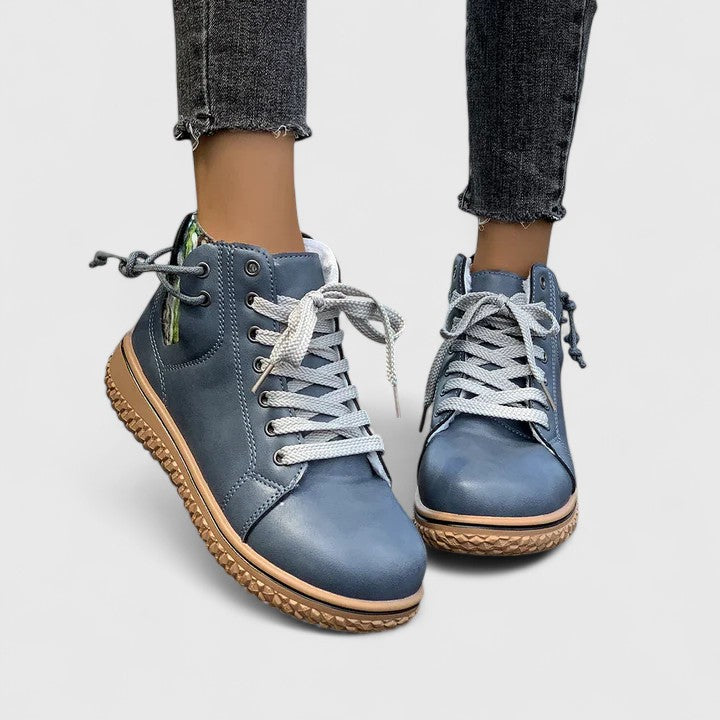 Nyrah – Ortopediska Boots