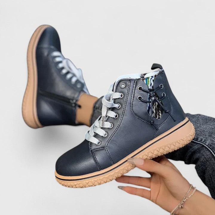 Nyrah – Ortopediska Boots