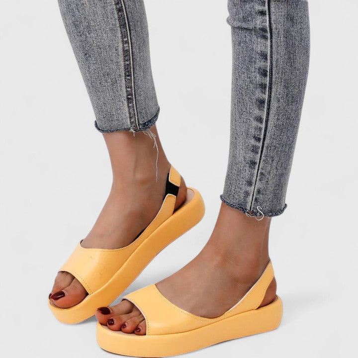 Emrynn – Ortopediska Sandaler